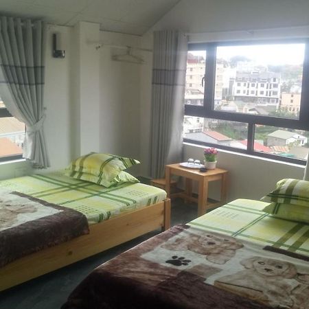 Apartament Nha Nghi Gia Tien Da Lat Zewnętrze zdjęcie